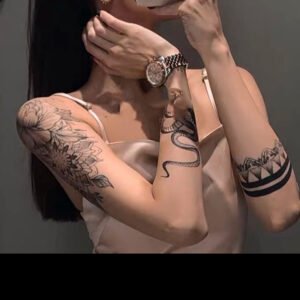 Tatouage temporaire semi-permanent 2 semaines – motif serpent et fleur, Herbal Juice / Hazelnut Honpo Dark Snake Flower Arm Tide Semi-permanent Two Weeks Herbal Juice Tattoo Sticker