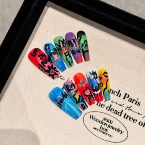 Ongles artificiels tendance – série graffiti artistique, style armure / Graffiti Oil Painting Series Removable Fake Nails Wear Armor
