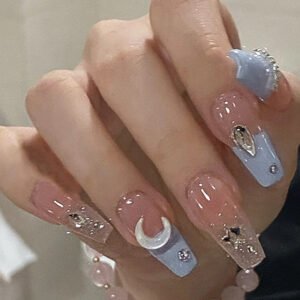 Ongles artificiels femme – design étoiles et lune / Fake Nails Stars And Moon